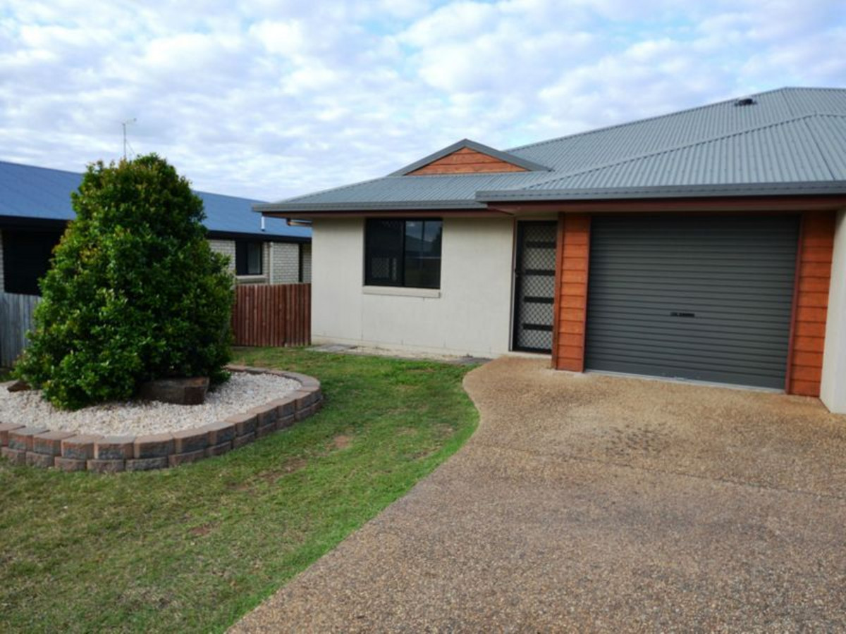 Sixth view of Homely house listing, Unit 2/7 POINCIANA Place, Gracemere QLD 4702
