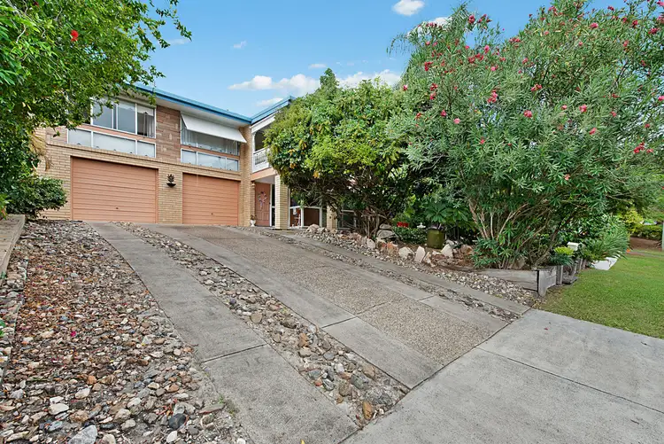 17 Lynell Street, Hamilton QLD 4007