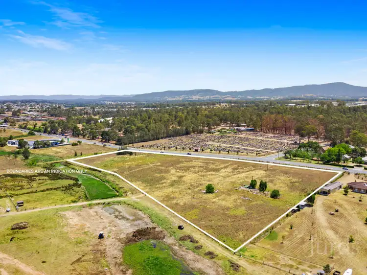 64 Wine Country Drive, Nulkaba NSW 2325