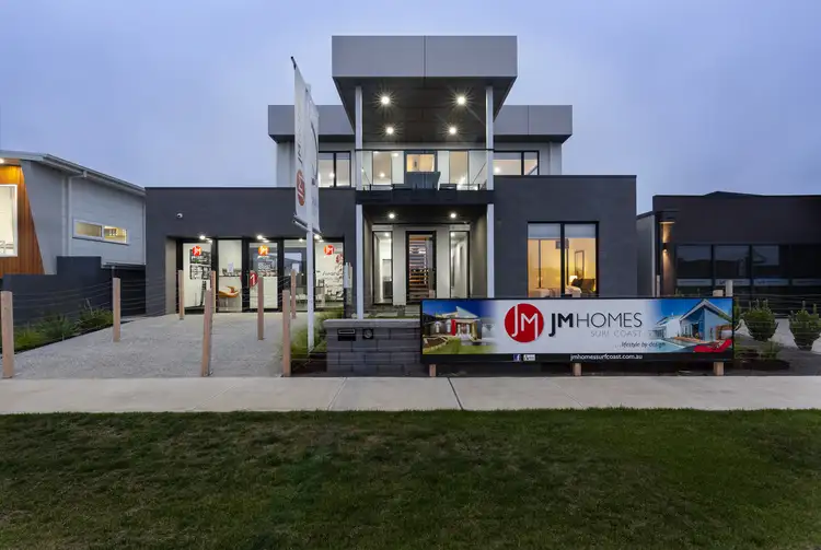 9 Rosser Boulevard, Torquay VIC 3228