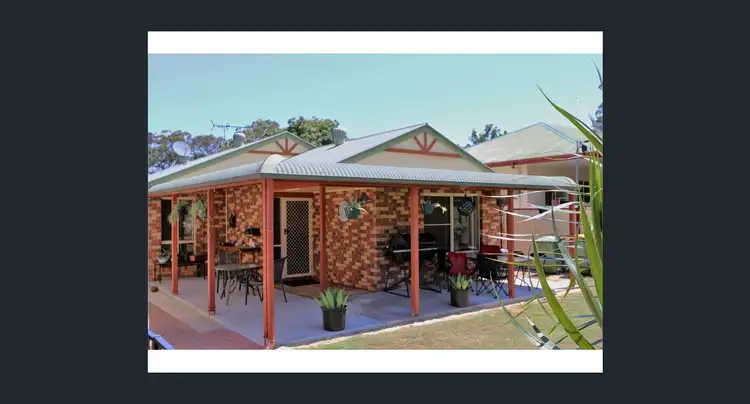 8 Marroo Street, Coochiemudlo Island QLD 4184