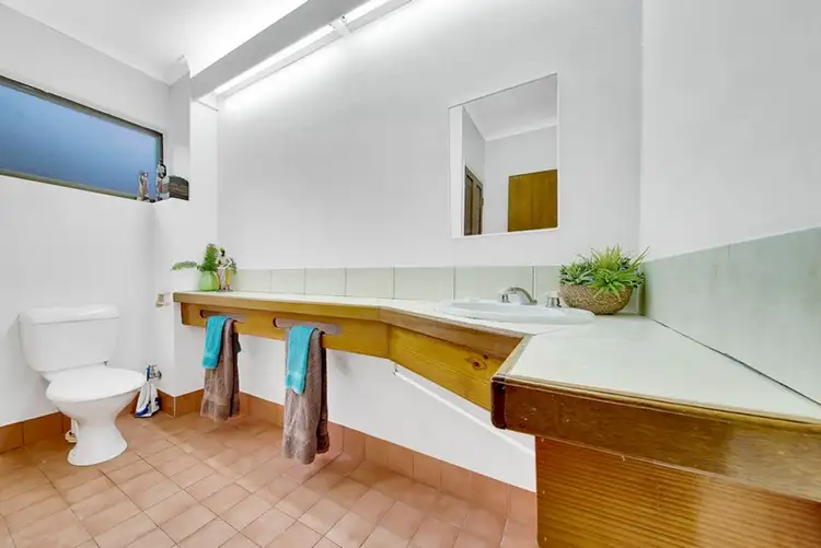 Fifth view of Homely unit listing, 5/33 Scenic Highway, Cooee Bay QLD 4703