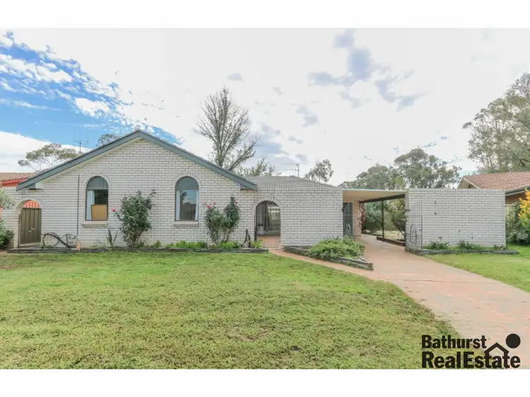 Main view of Homely house listing, 16 Wayside Court, Kelso NSW 2795