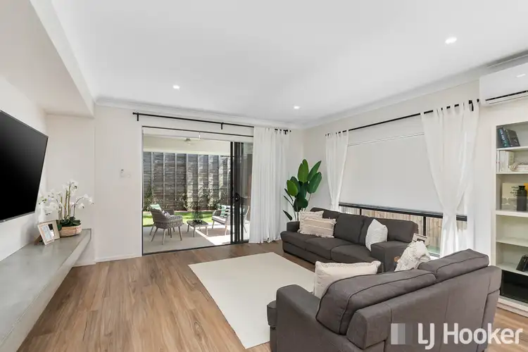 30 Valleygreen Close, Redland Bay QLD 4165