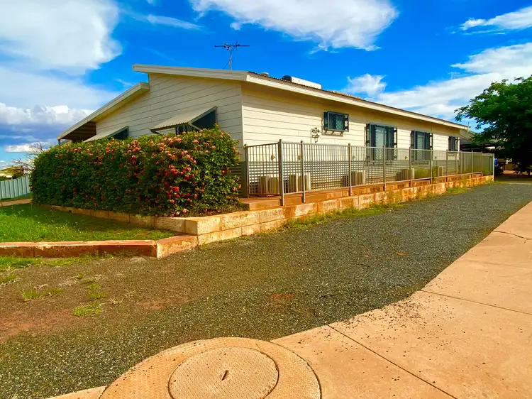 8 Minderoo Avenue, South Hedland WA 6722