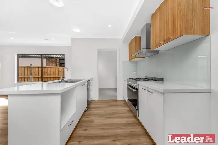Sixth view of Homely house listing, 2 Avon Court, Wallan VIC 3756