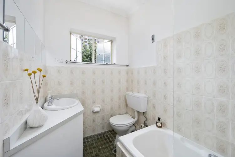 Sixth view of Homely apartment listing, 10/7 East Crescent Street, Mcmahons Point NSW 2060