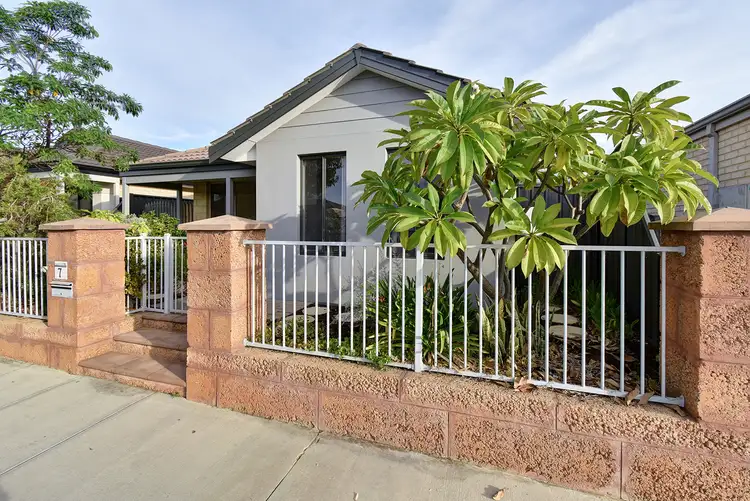 Third view of Homely house listing, 7 Dillwynia Bend, Banksia Grove WA 6031