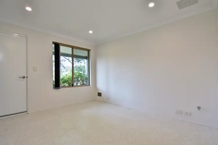 Seventh view of Homely house listing, 7 Dillwynia Bend, Banksia Grove WA 6031