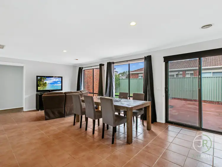 Sixth view of Homely house listing, 18 Horsham Drive, Cranbourne East VIC 3977