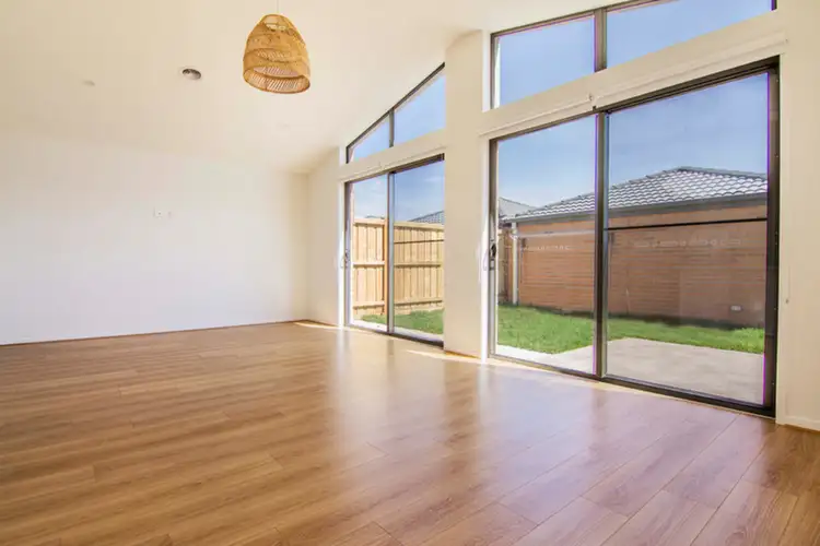 25 Albany Way, Charlemont VIC 3217