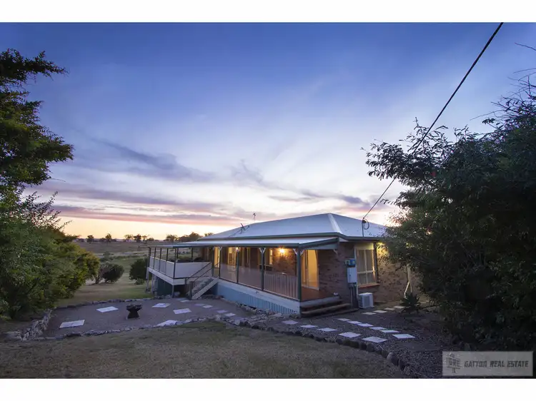 32 Deroydon Court, Adare QLD 4343