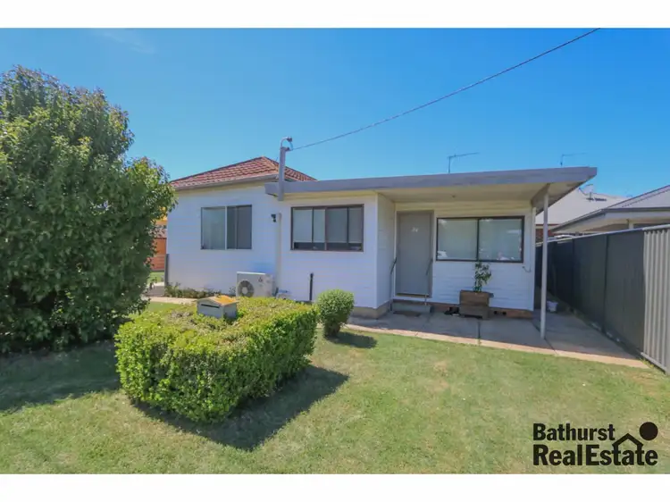 92 Peel Street, Bathurst NSW 2795