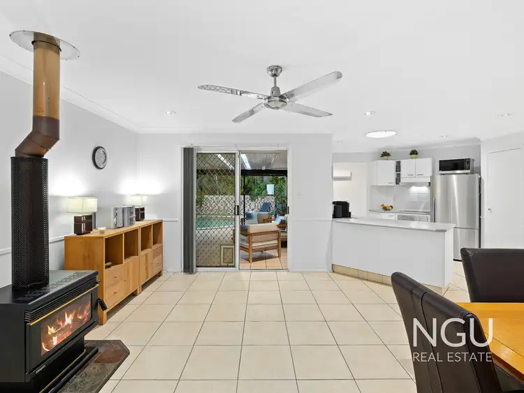 Sixth view of Homely house listing, 10 Montcliff Court, Springfield QLD 4300