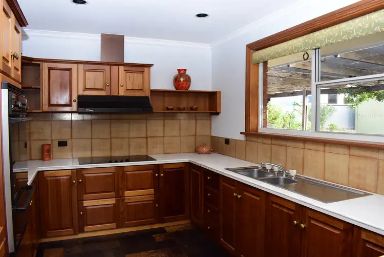 Fifth view of Homely house listing, 138 Main North Road, Clare SA 5453