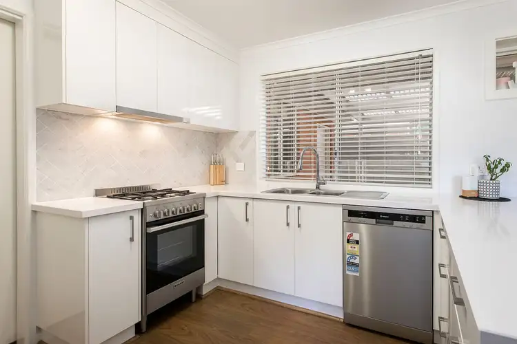 Third view of Homely house listing, 5 Templeton Place, Wodonga VIC 3690