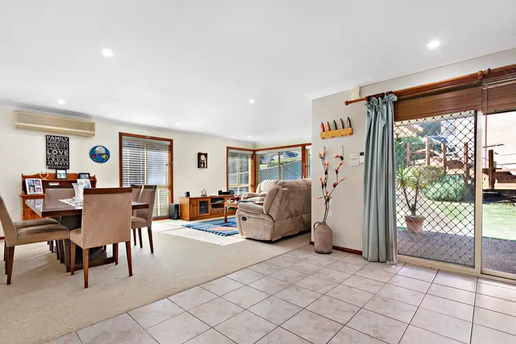 Fourth view of Homely house listing, 8 Ibis Close, Mount Hutton NSW 2290