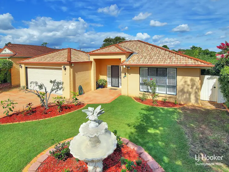 48 Pinedale Crescent, Parkinson QLD 4115