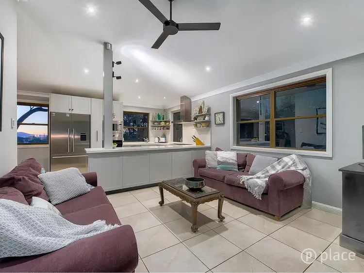 Fifth view of Homely house listing, 18 Bellhurst Outlook, Tarragindi QLD 4121