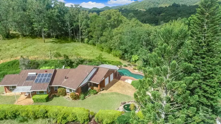 36 Meadow Place, Uki NSW 2484