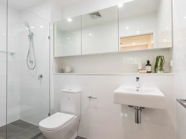 Fifth view of Homely apartment listing, 18/31 Brasted Street, Taringa QLD 4068