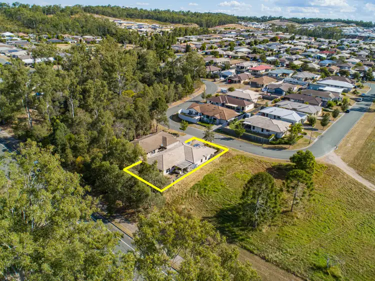 19 Stoneleigh Way, Holmview QLD 4207