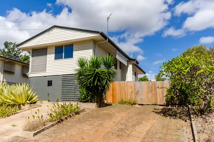 28 Squire Street, Toolooa QLD 4680