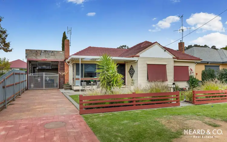2 Menzies Court, Kangaroo Flat VIC 3555