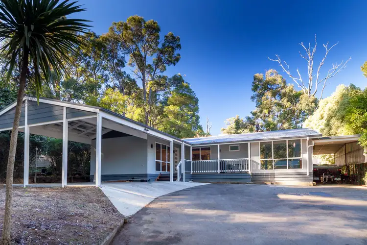 9 Wright Road, Avonsleigh VIC 3782