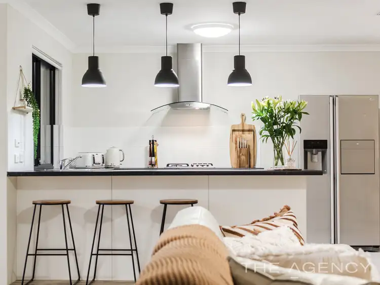 20 Tandure Heights, Lakelands WA 6180