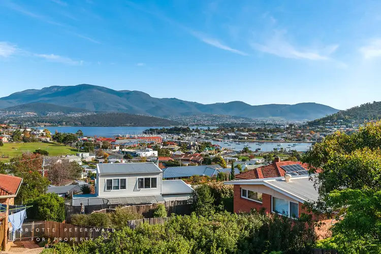 Fourth view of Homely unit listing, 2/3 Excalibur Place, Lindisfarne TAS 7015