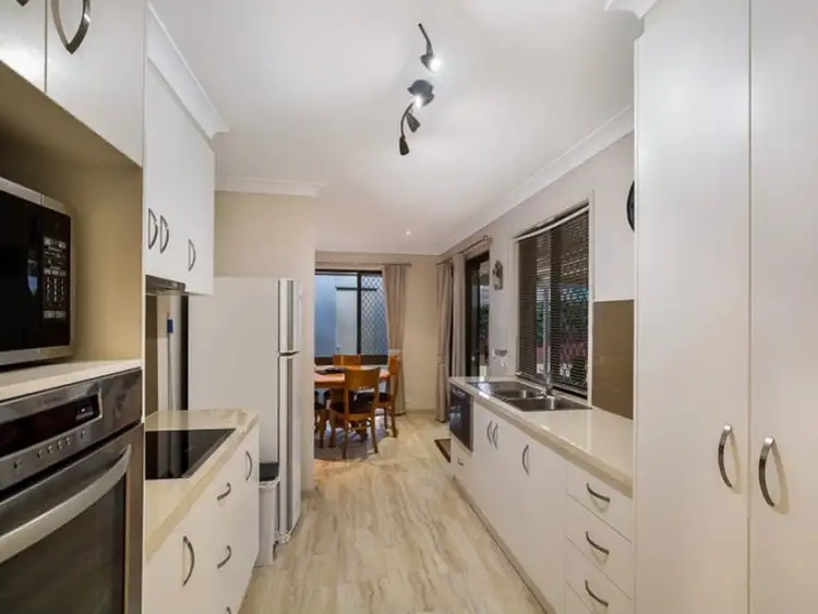 10 Raftery Street, Centenary Heights QLD 4350