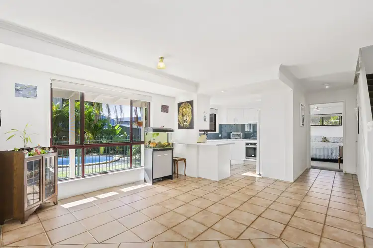 49 Paddington Drive, Carrara QLD 4211