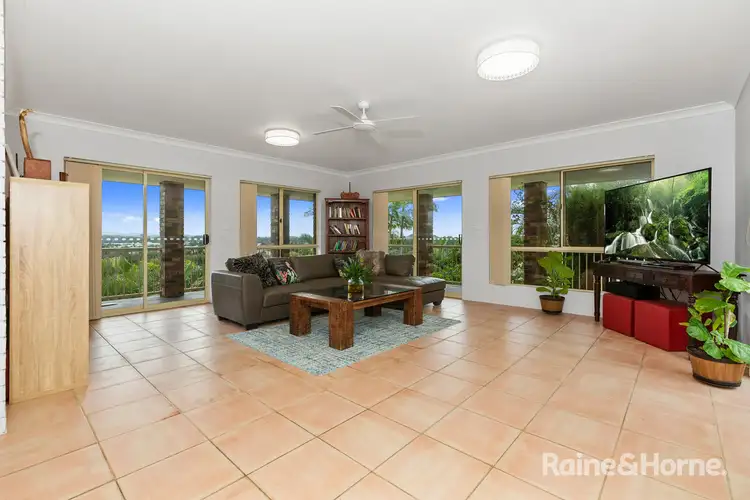 77 Laura Street, Banora Point NSW 2486