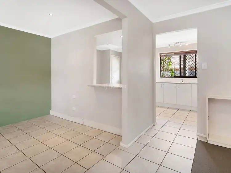 1/23 Eurimbula Court, Paradise Point QLD 4216