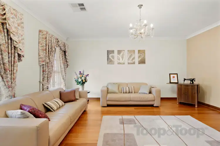 Second view of Homely house listing, 2 Lincoln Court, Paradise SA 5075
