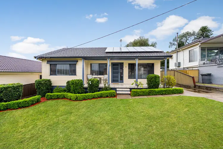 6 Vennard Street, Warners Bay NSW 2282