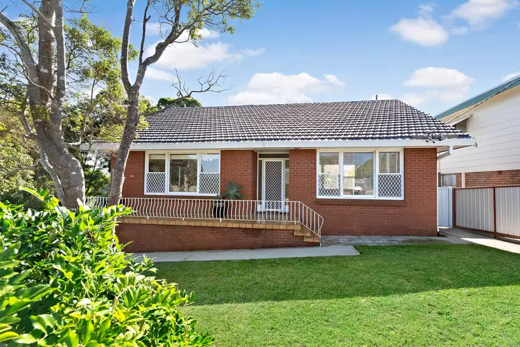 2 Coronation Avenue, Cardiff NSW 2285