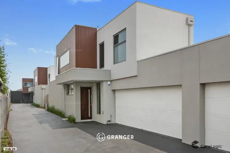 2/181 Dromana Parade, Safety Beach VIC 3936