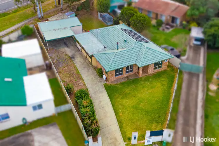 6 Terrier Court, Redland Bay QLD 4165