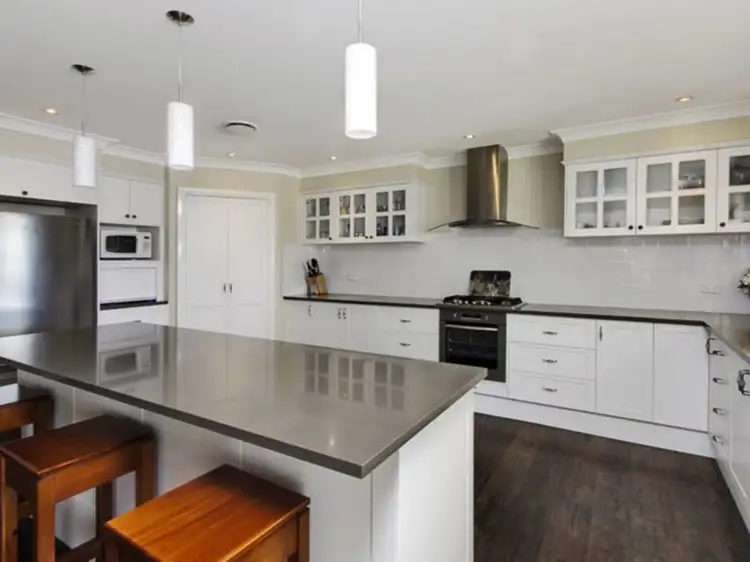 7 Hillcrest Avenue, Lithgow NSW 2790