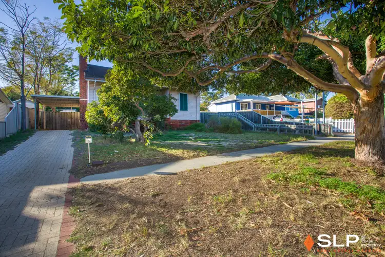 8 Butson Street, Hilton WA 6163