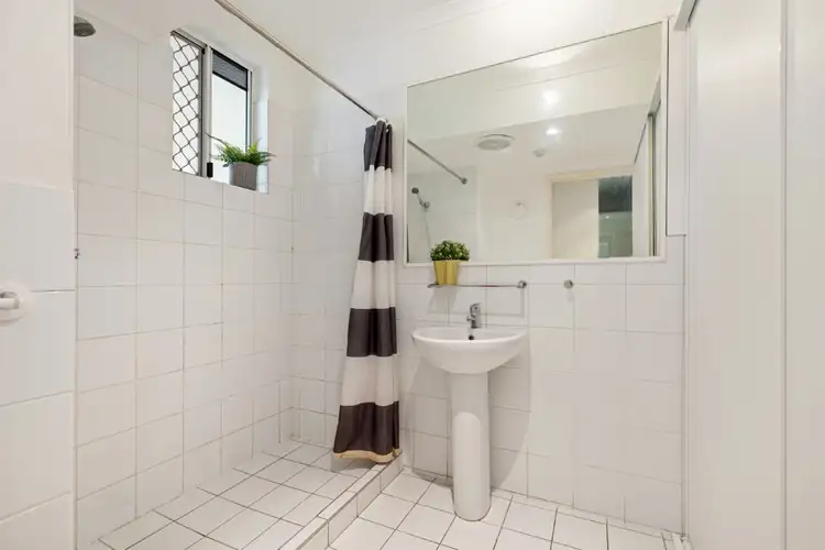 Sixth view of Homely apartment listing, 5/16 Patrick Lane, Toowong QLD 4066