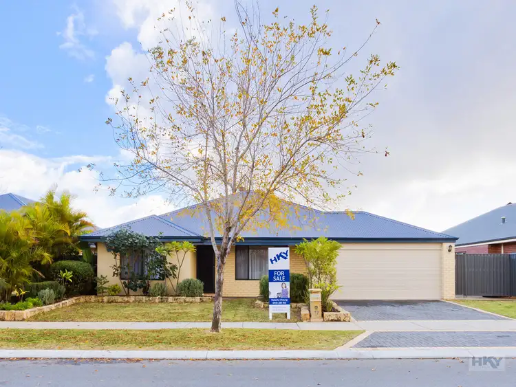 17 Tondoon Bend, Aveley WA 6069
