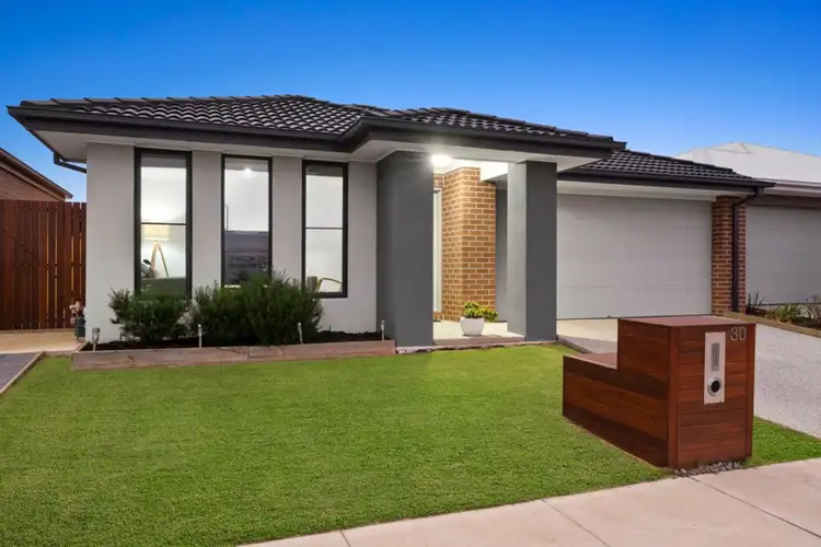 30 Bramley Avenue, Charlemont VIC 3217