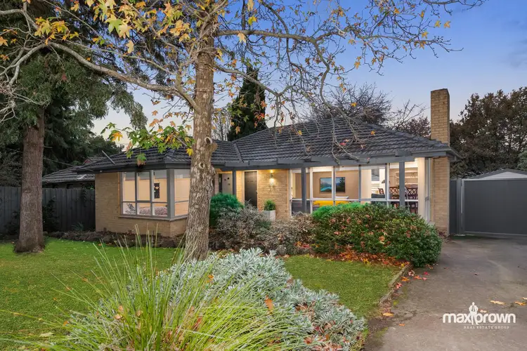 18 Lyons Road, Croydon North VIC 3136