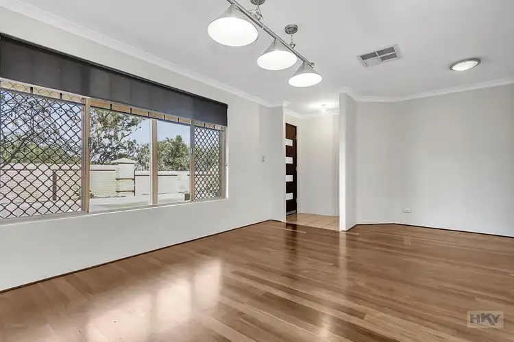 Fifth view of Homely house listing, 10 Leroux Retreat, Padbury WA 6025