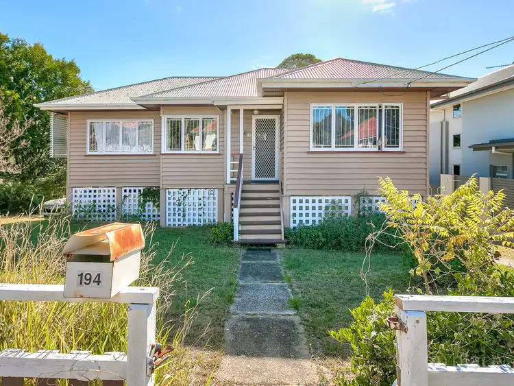 194 Cracknell Road, Tarragindi QLD 4121