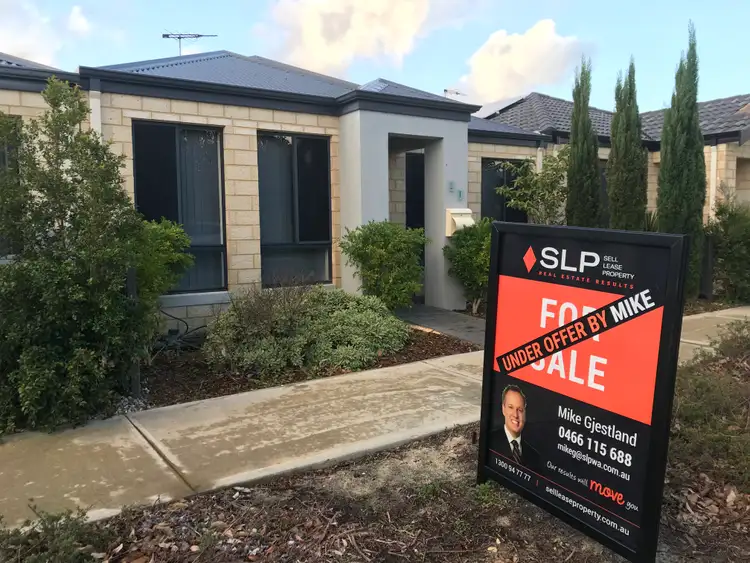 Main view of Homely house listing, 21 Conferta Link, Banksia Grove WA 6031