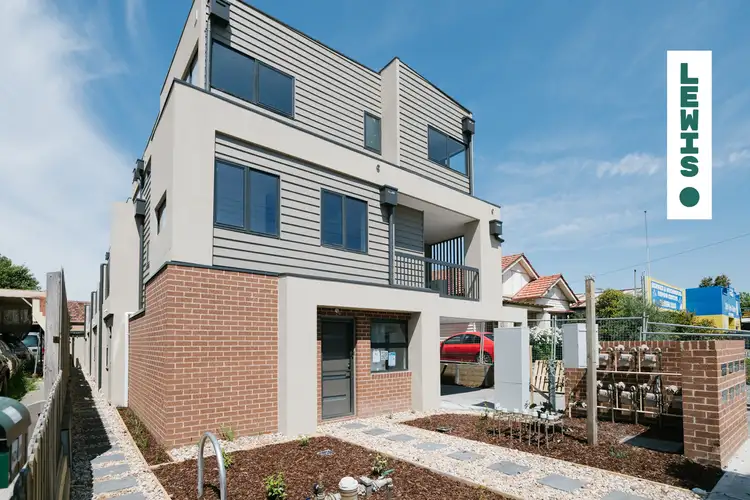 2/445 Bell Street, Pascoe Vale South VIC 3044